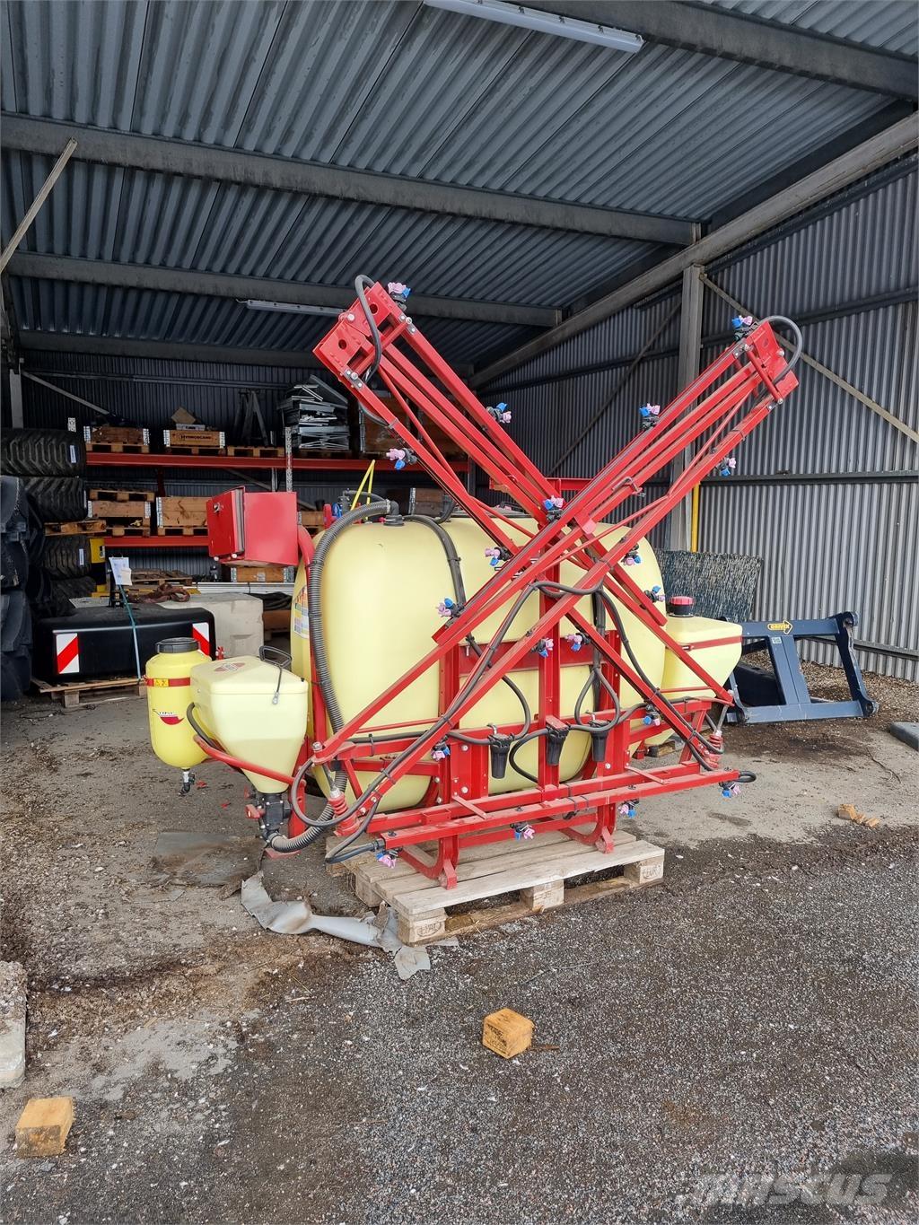 Hardi  Pulverizadores arrastrados