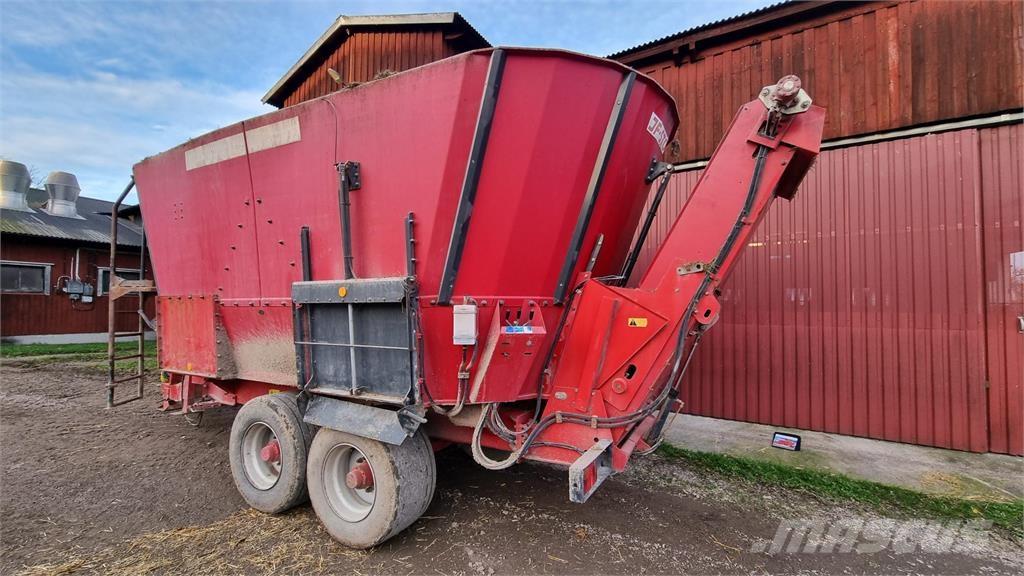 JF VM 22-2 Remolques de forraje