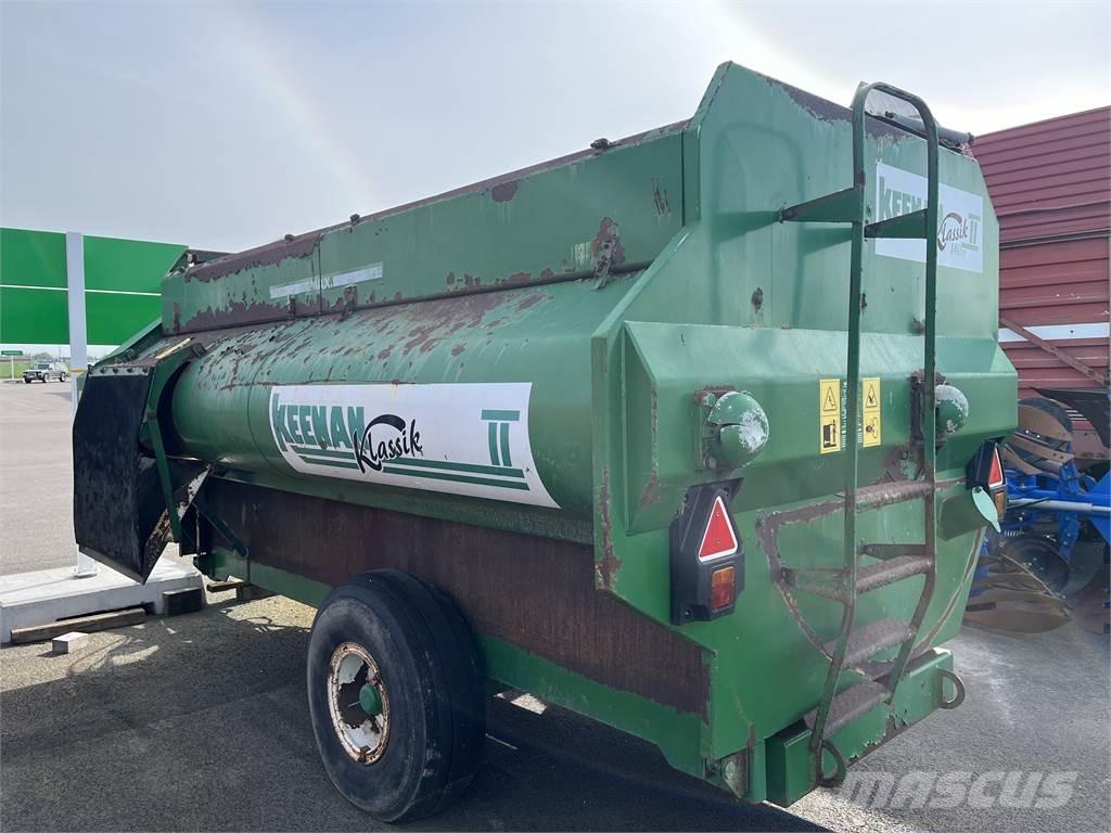Keenan  Remolques de forraje