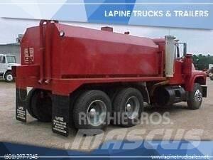 Mack R690ST Camiones cisterna