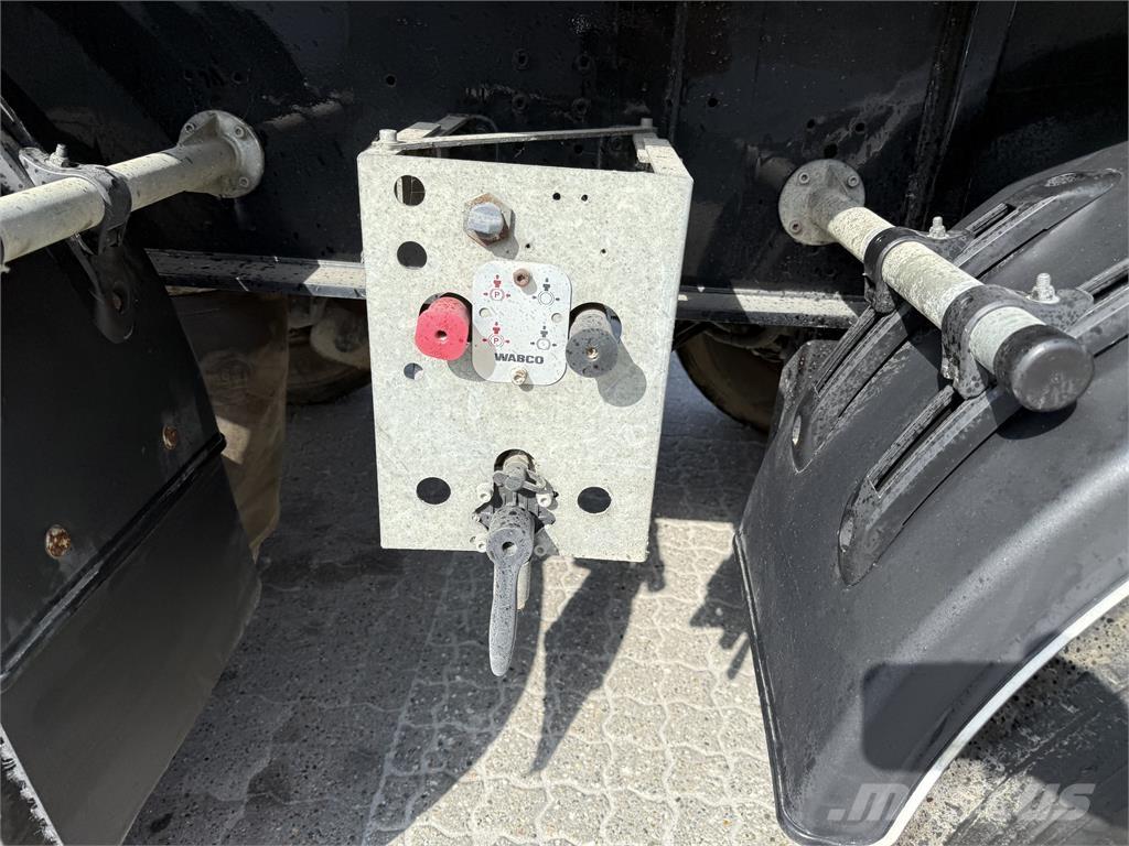 Kel-Berg T220V 23 m³ Semirremolques de volteo