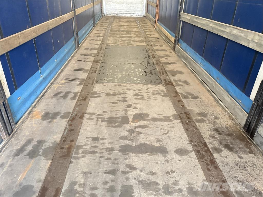 KLC Trailer 34 pl. Semirremolques de caja de lona