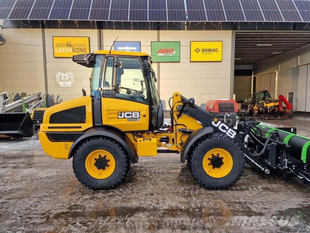 JCB 409 SV Uusi Cargadoras sobre ruedas