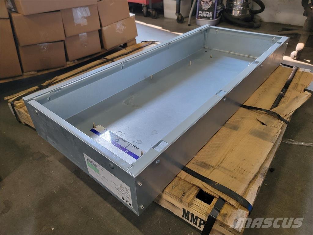 Eaton EZB2048RBS Otros