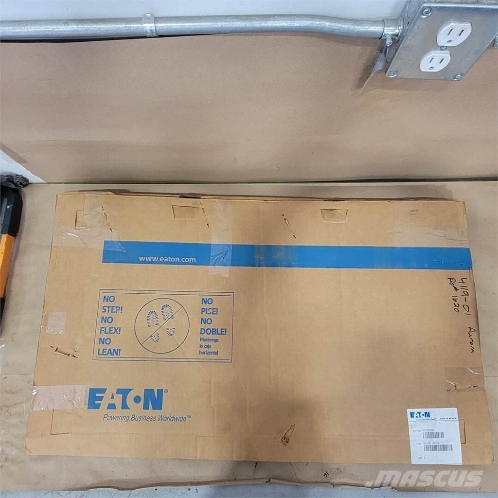 Eaton EZT2030S Otros
