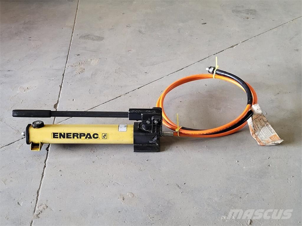  ENERPAC Bombas de agua