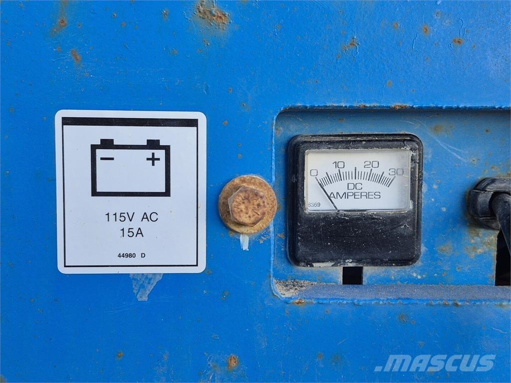 Genie Z40/23N Plataformas con brazo de elevación manual