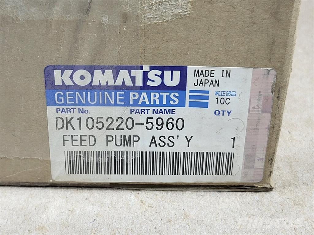 Komatsu DK105220-5960 Bombas de agua