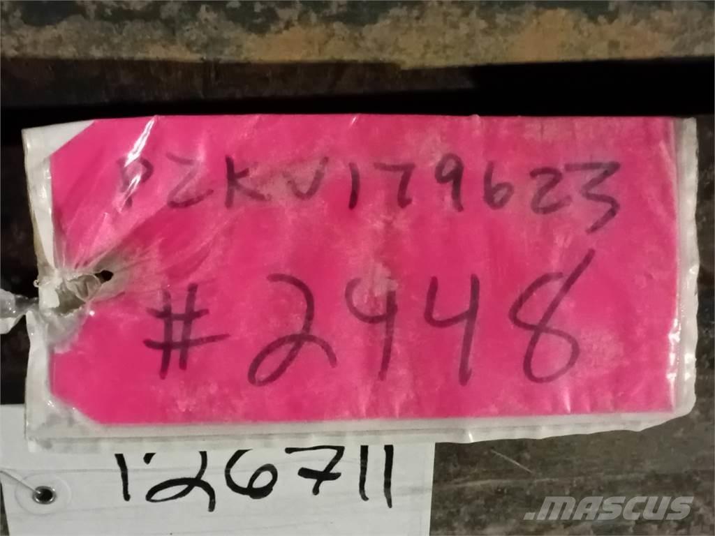 Komatsu PZKV179623 Otros componentes