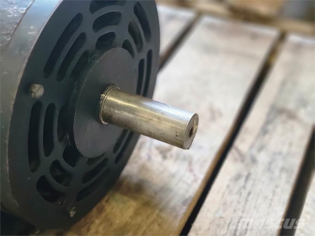  LEESON 215T17DB40 Motores industriales