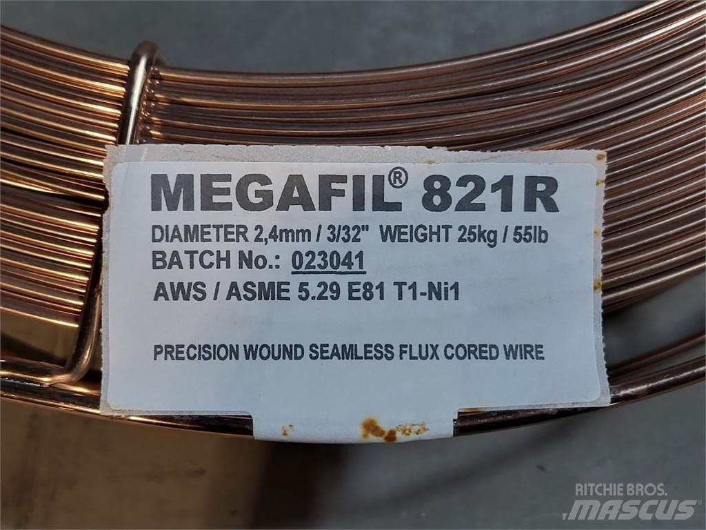  MEGAFIL 821R Soldadoras