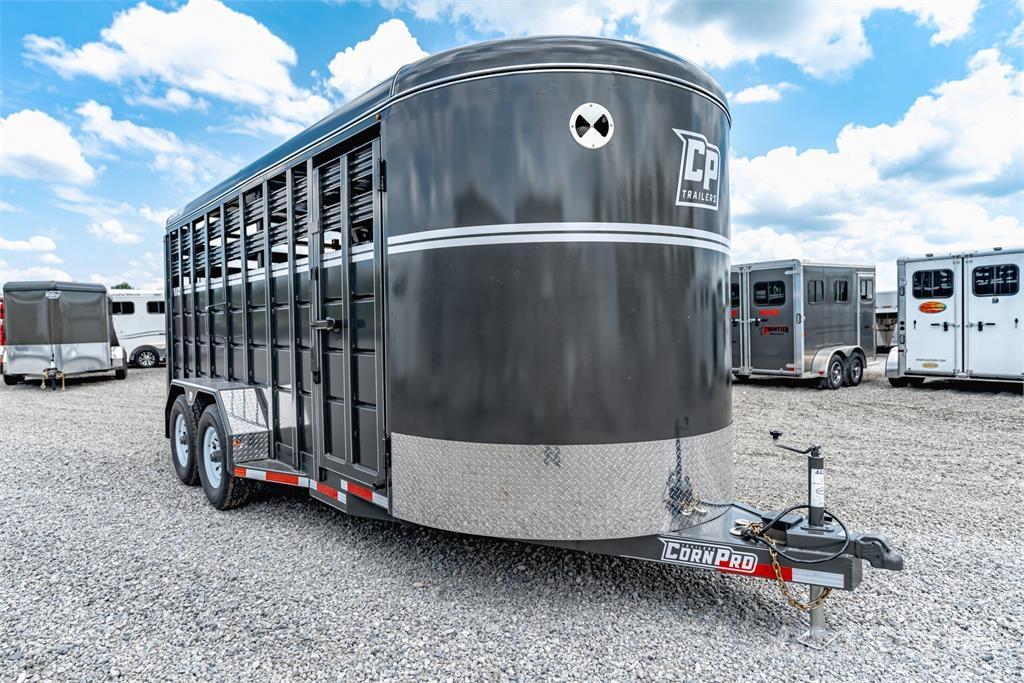 Corn PRO SB-18 Remolques para transporte de animales