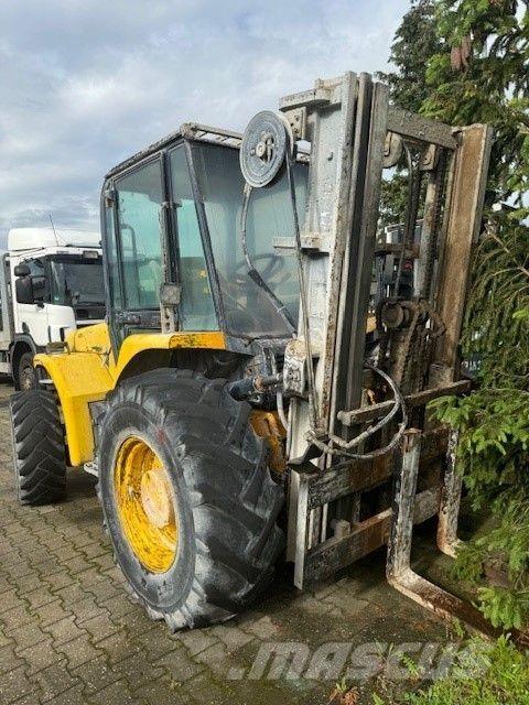 JCB 940-2 Montacargas todo terreno