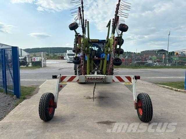 CLAAS Liner 780 Rastrilladoras y rastrilladoras giratorias