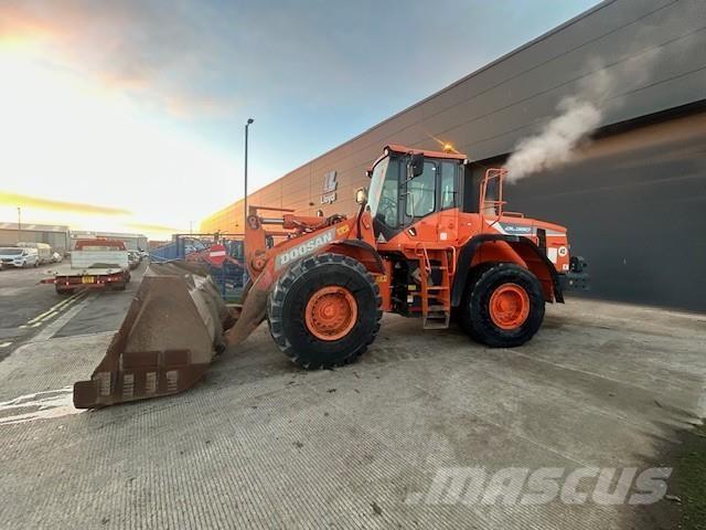 Develon DL350-5 Cargadoras sobre ruedas