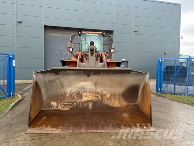 Develon DL450-5 Cargadoras sobre ruedas