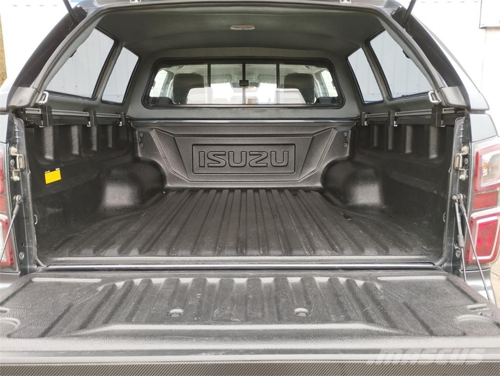 Isuzu DL40 Caja abierta/laterales abatibles