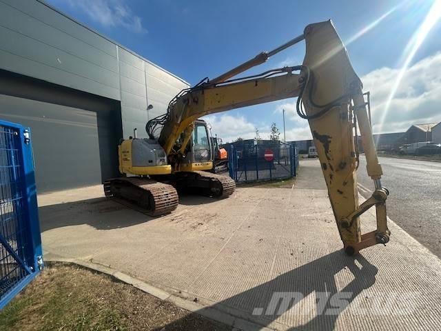 New Holland E235bsr-2 Excavadoras sobre orugas