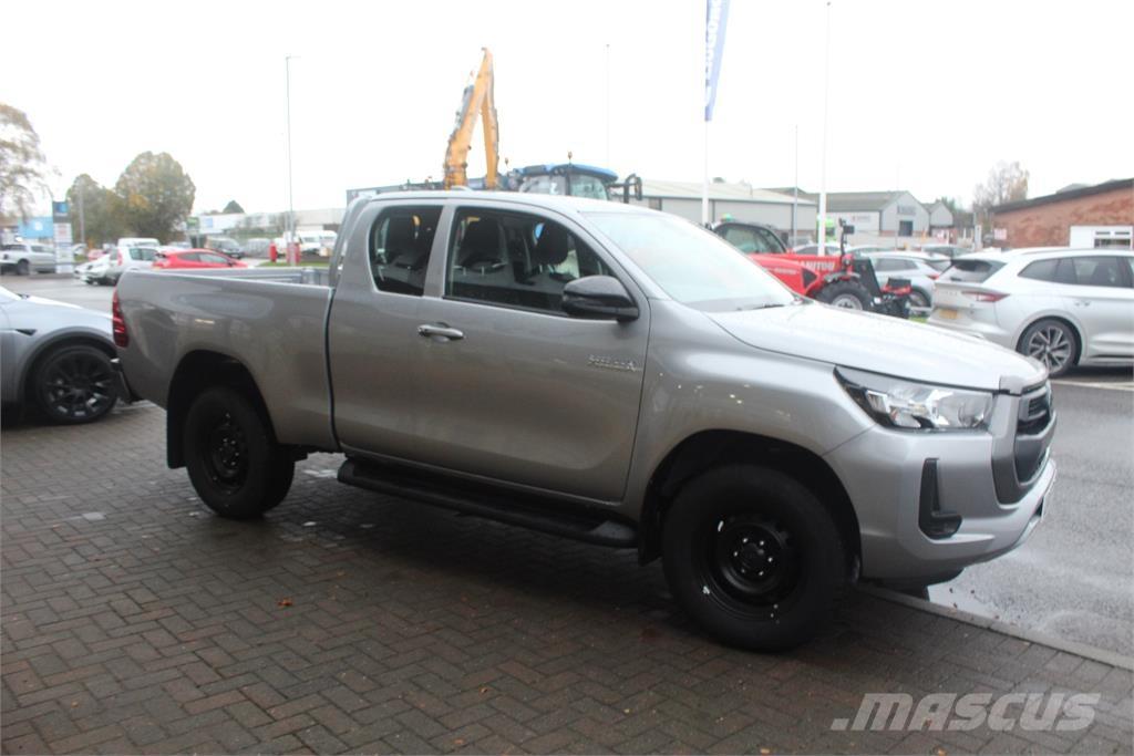 Toyota Hilux Caja abierta/laterales abatibles
