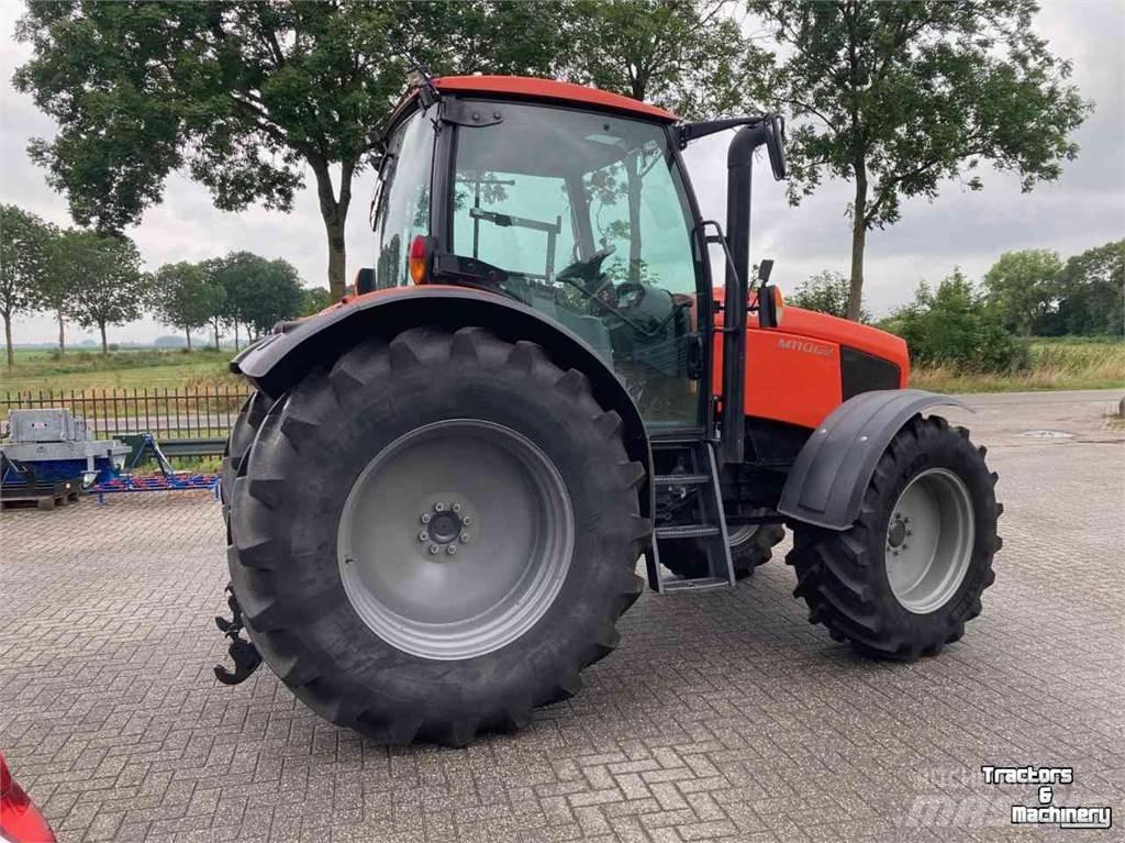 Kubota M110GX Otros