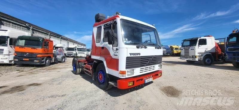 Volvo FL7 Camiones tractor