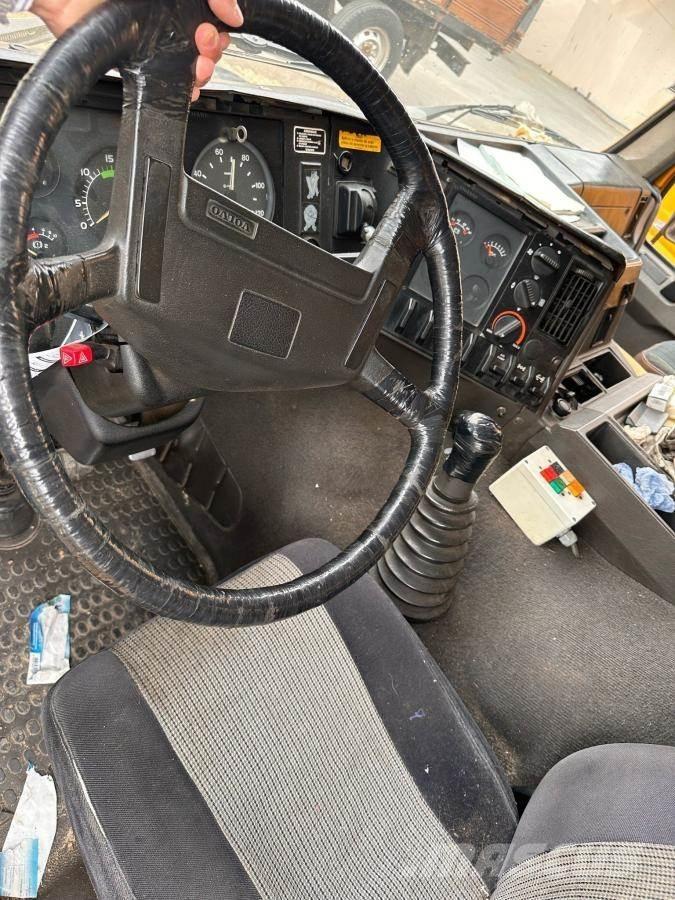 Volvo FL7 Camiones de basura