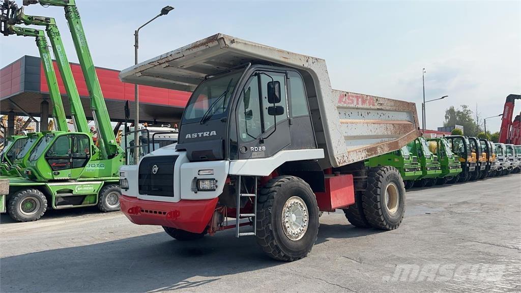 Astra RD28 4x2 Vehículos compactos de volteo