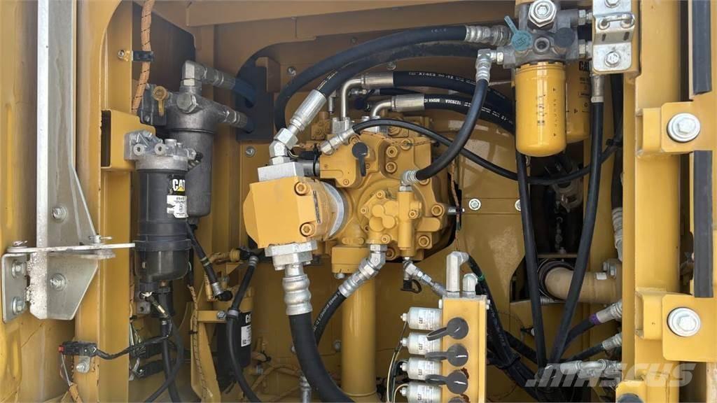 CAT 323 FLN Excavadoras sobre orugas