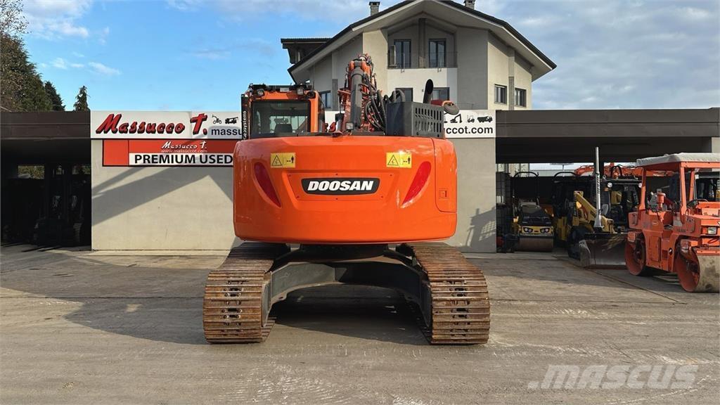 Doosan DX235LCR-5 Excavadoras sobre orugas
