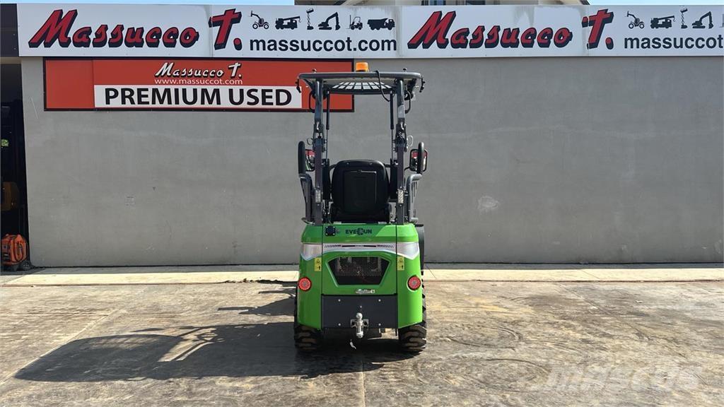 Everun ER08E 4x4 Cargadoras sobre ruedas