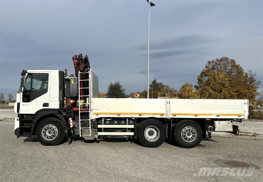 Iveco 350 6X2 Otros camiones