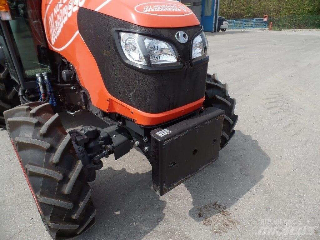 Kubota M8540N Hojas y cuñas quitanieves