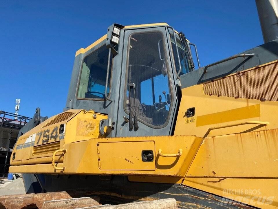 Liebherr 754 Buldozer sobre oruga