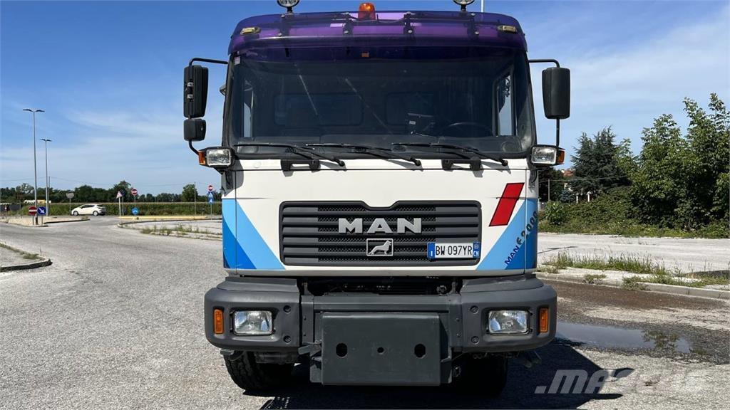 MAN 41.364 VF 8x4 Otros camiones