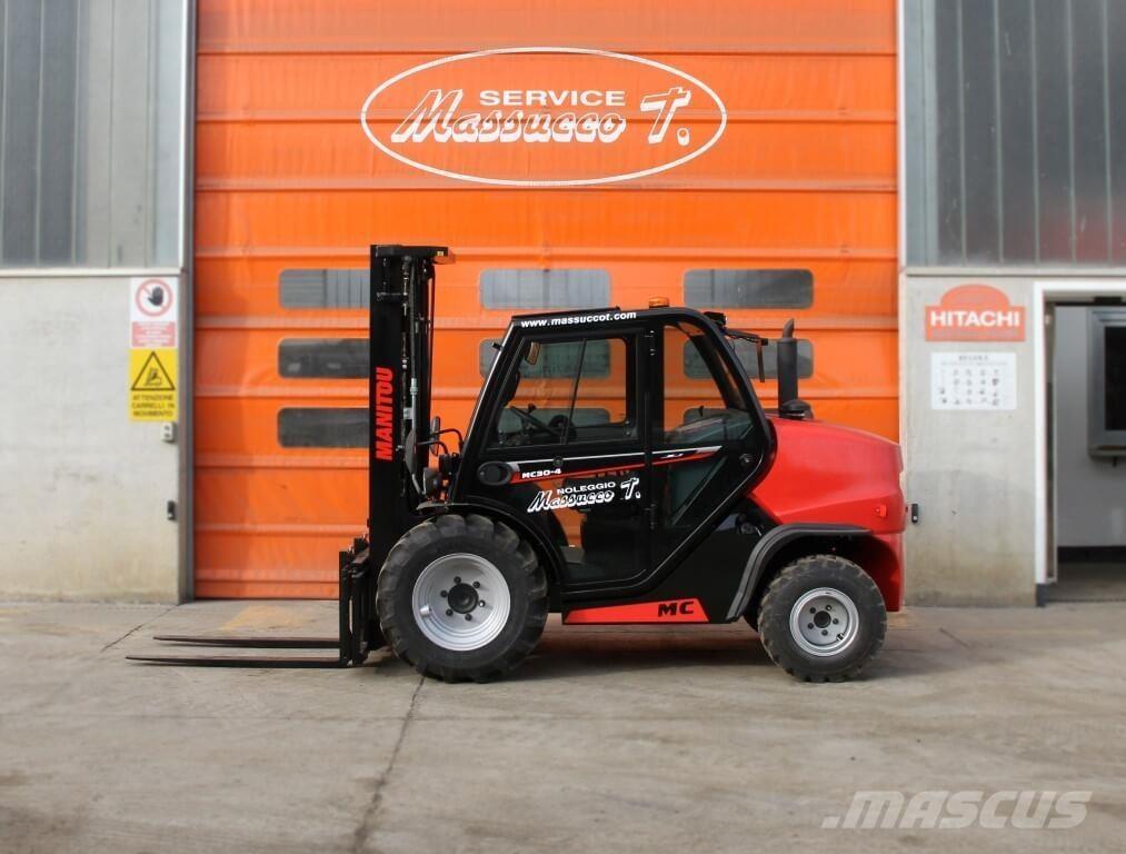 Manitou MC30-4 DK 4X4 Montacargas todo terreno