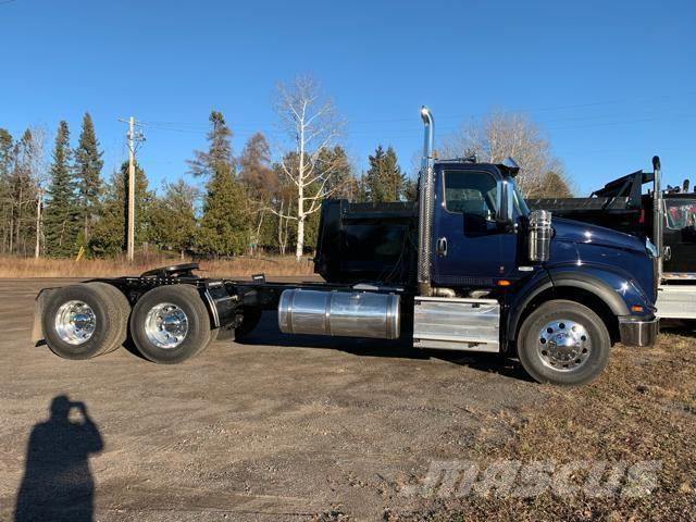 International HX Camiones tractor