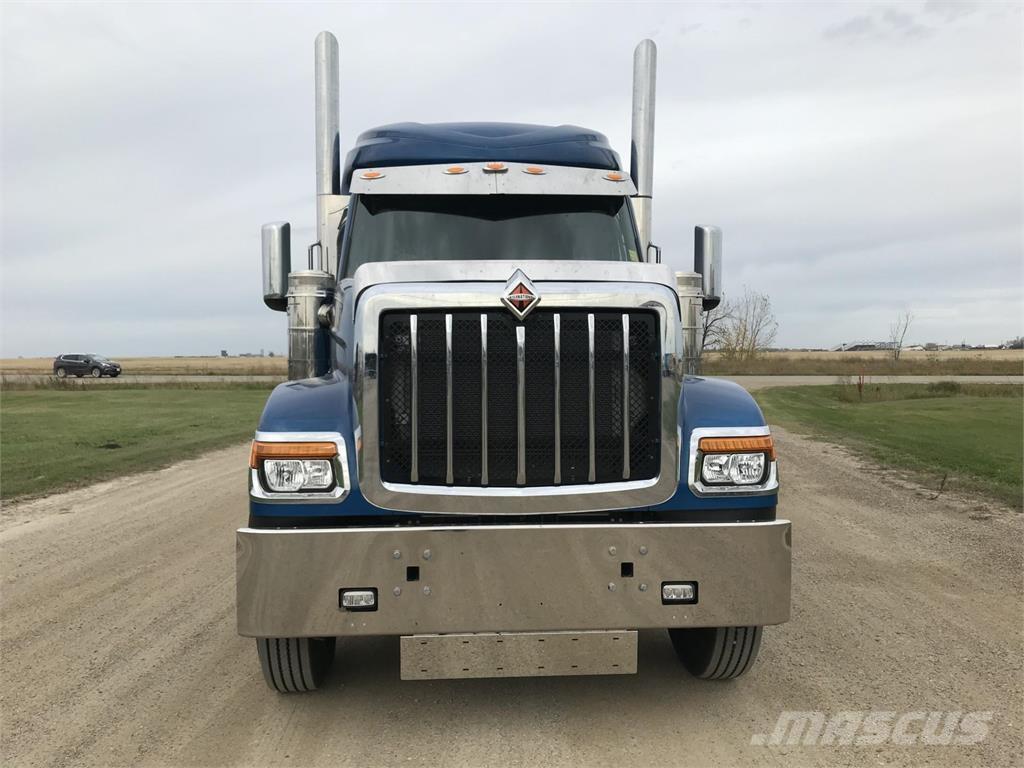 International HX Camiones tractor