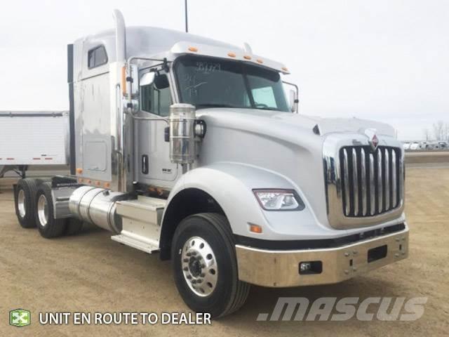 International HX Camiones tractor