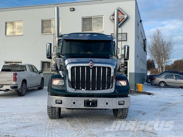 International HX Camiones tractor