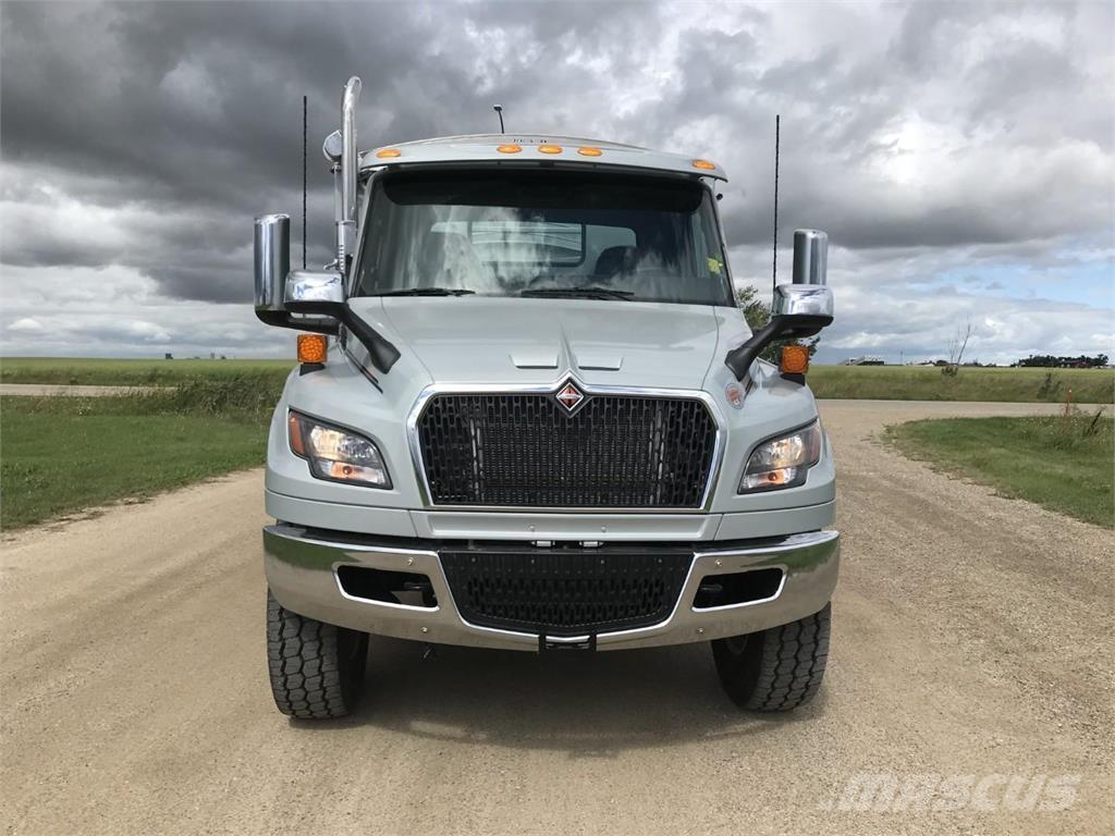 International MV Camiones para granja y transporte de granos