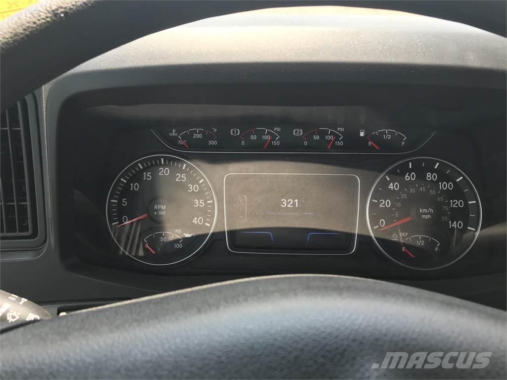 International MV Camiones para granja y transporte de granos