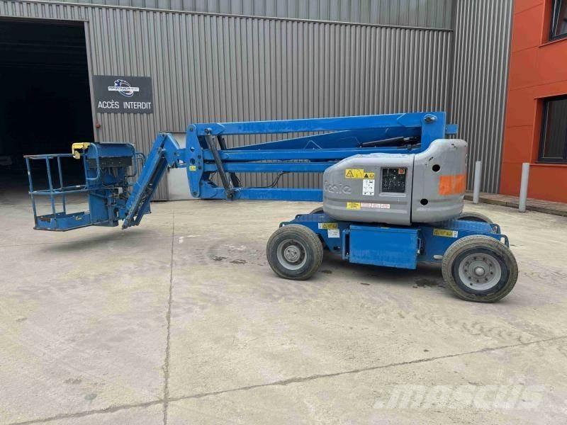 Genie Z45/25 Plataformas con brazo de elevación manual