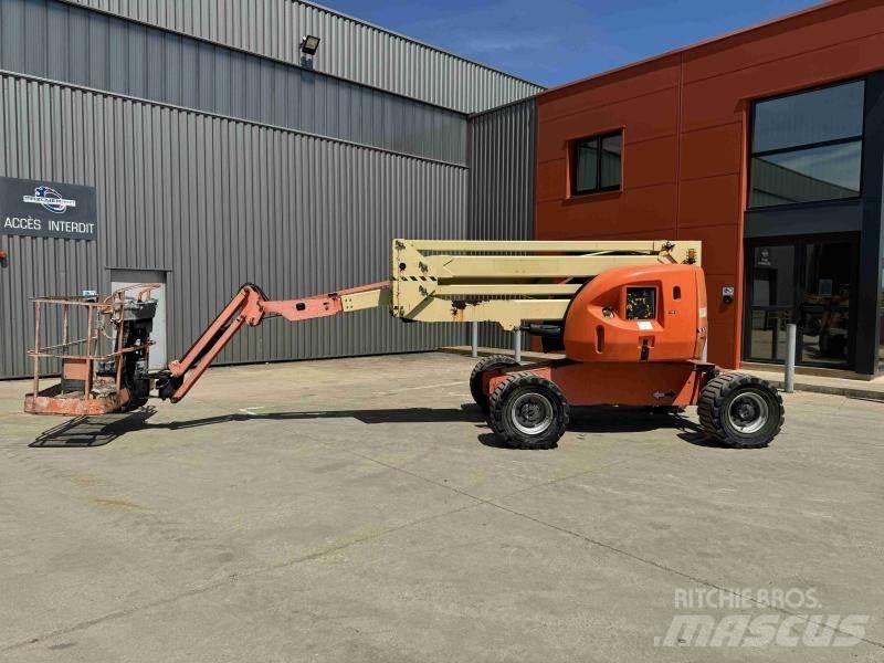 JLG 510AJ Plataformas con brazo de elevación manual