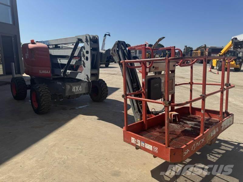 SkyJack SJ46AJ Plataformas con brazo de elevación manual