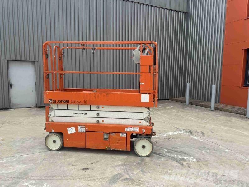 Snorkel S3220E Plataformas con brazo de elevación manual