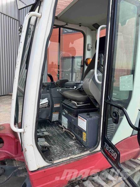 Takeuchi TB 250 Miniexcavadoras