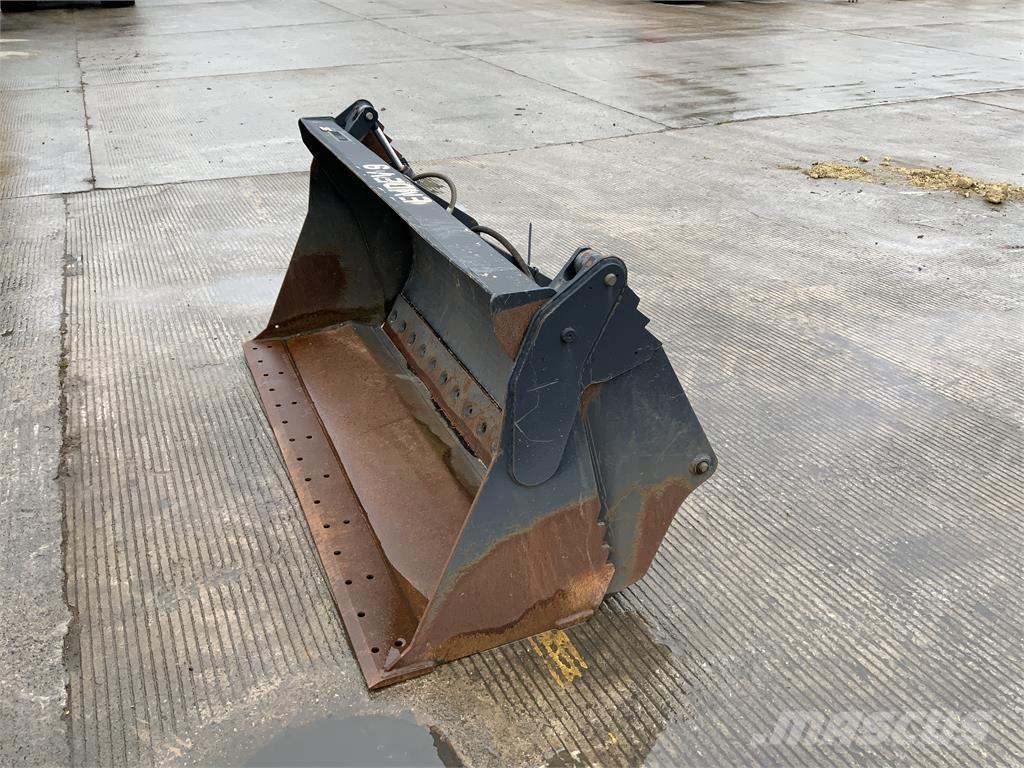 JCB 6FT 4 in 1 Bucket Otra maquinaria agrícola