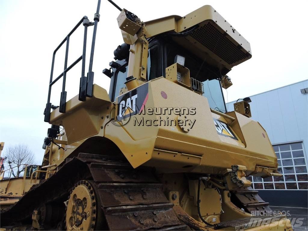 CAT D8T Bulldozers