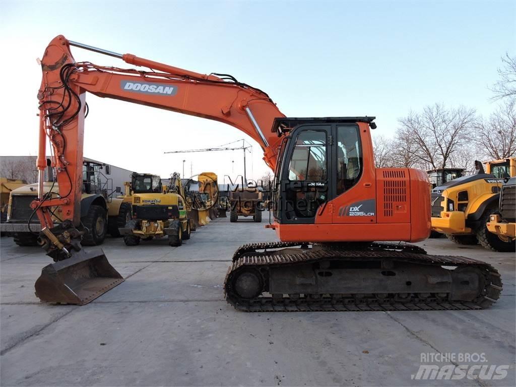 Doosan DX235 Excavadoras sobre orugas