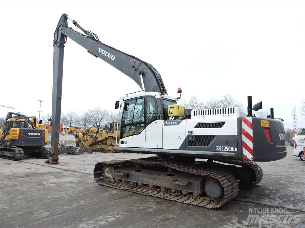 Volvo EC250 Excavadoras sobre orugas